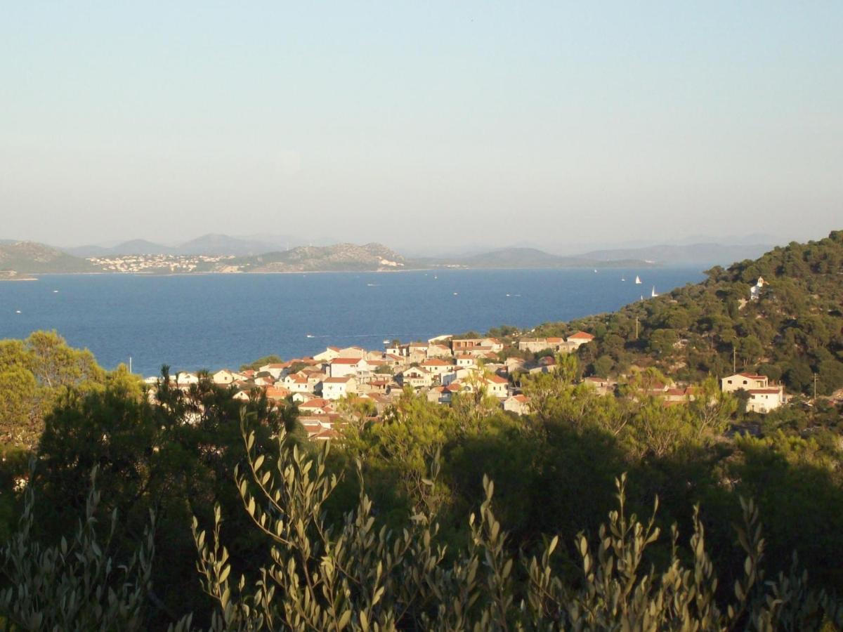 House On The Island Of Pasman Holiday home *